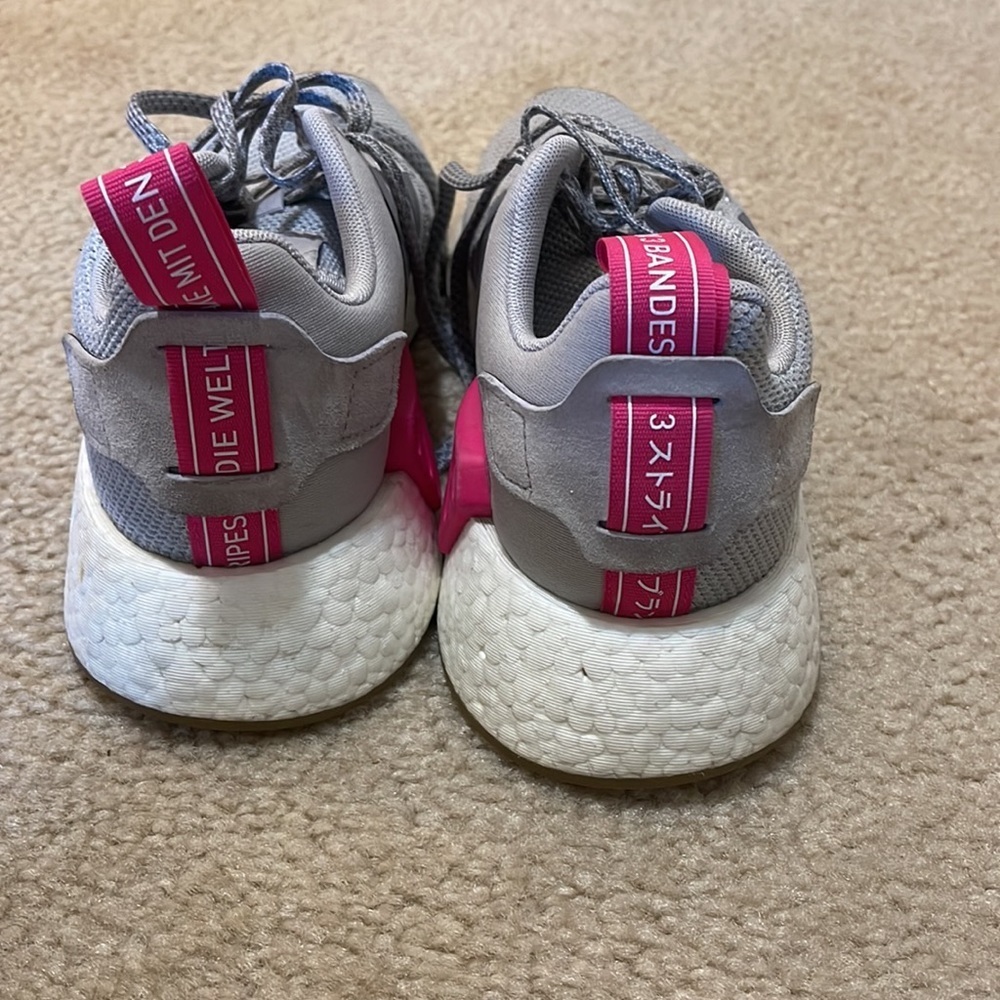 Adidas shoes - Picture 4 of 5